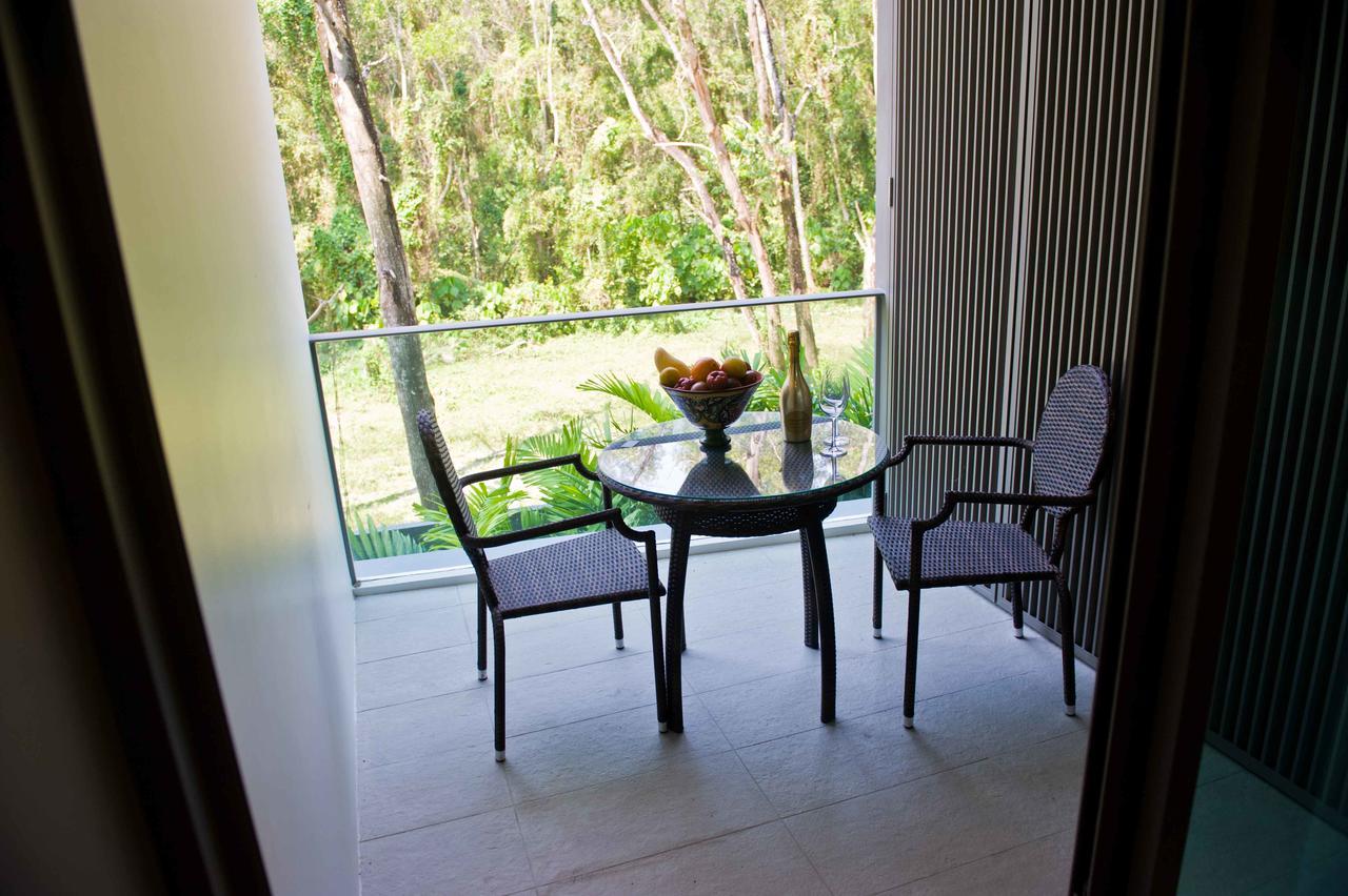 Apartamento Ocean Stone Phuket Exterior foto