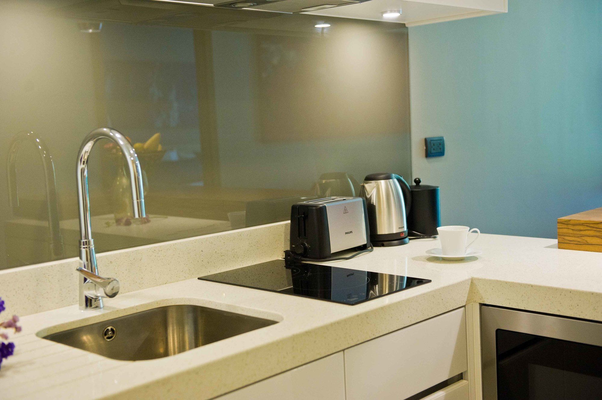Apartamento Ocean Stone Phuket Exterior foto