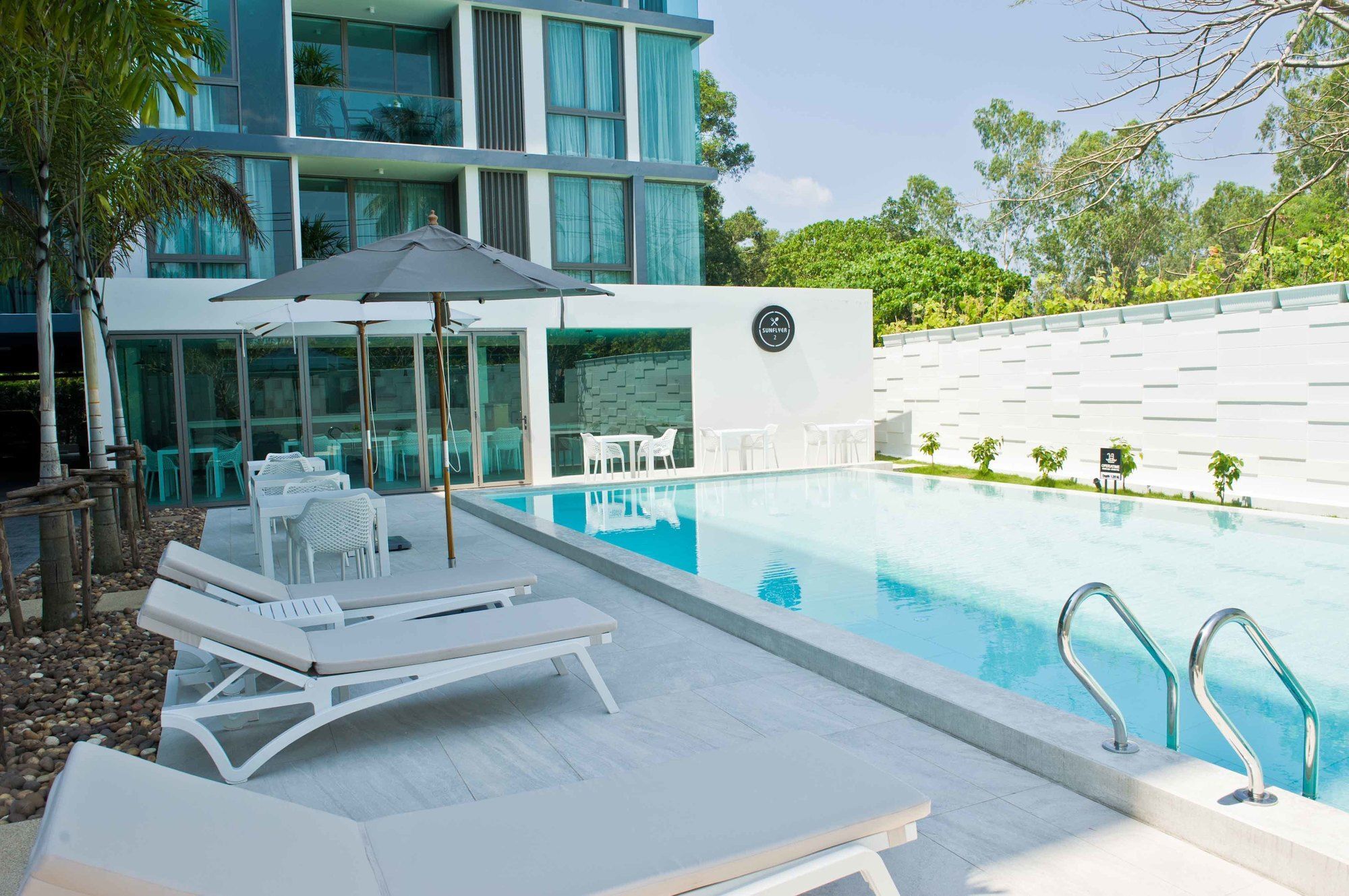 Apartamento Ocean Stone Phuket Exterior foto