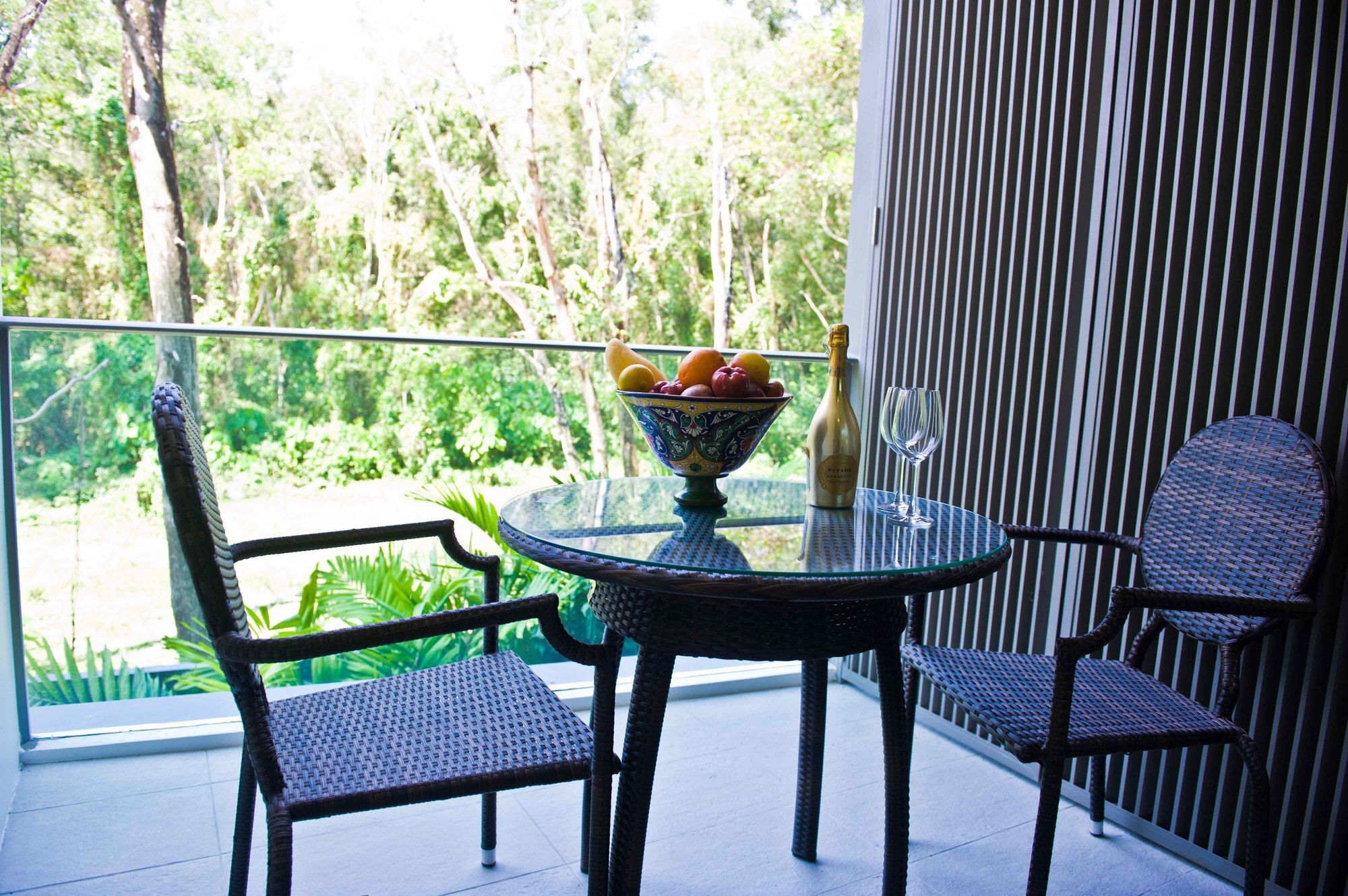 Apartamento Ocean Stone Phuket Exterior foto